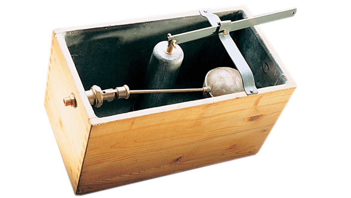 1905 - מכל הדחה מעץ